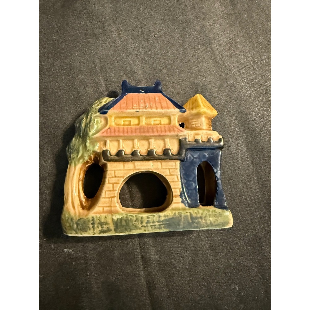 Vintage Made in Japan‎ Ceramic Pagoda Castle Aquarium Fish Tank Ornament 8011